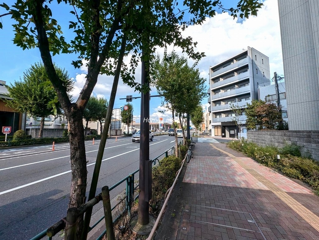 プレディアンスフォート小竹向原　北西側 前面道路歩道